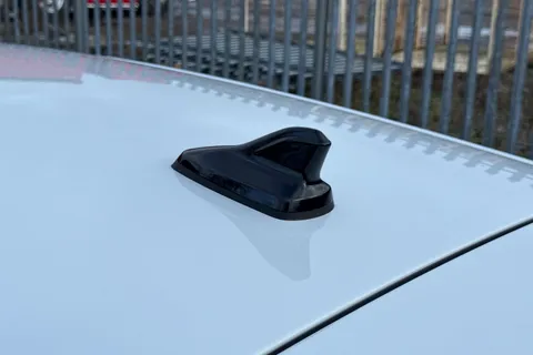 DK75VLY SEAT Leon 1.5 eTSI MHEV FR DSG Euro 6 (s/s) 5dr Thumbnail #26