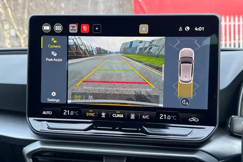 DK75VLY SEAT Leon 1.5 eTSI MHEV FR DSG Euro 6 (s/s) 5dr Thumbnail #38