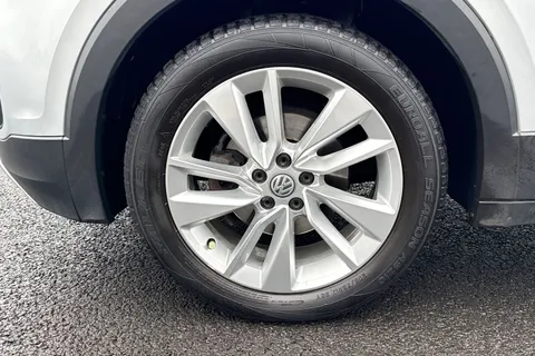 MF20PHV Volkswagen T-Cross 1.0 TSI 115 SE 5dr Thumbnail #12