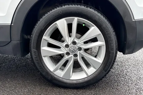 MF20PHV Volkswagen T-Cross 1.0 TSI 115 SE 5dr Thumbnail #13