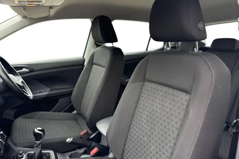 MF20PHV Volkswagen T-Cross 1.0 TSI 115 SE 5dr Thumbnail #16