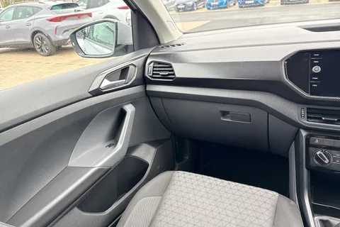 MF20PHV Volkswagen T-Cross 1.0 TSI 115 SE 5dr Thumbnail #20