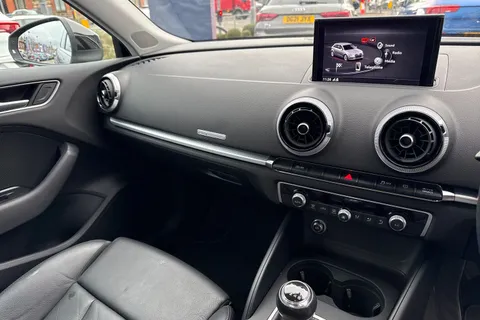 PJ68ZBN Audi A3 1.0 TFSI 30 Sport Sportback Euro 6 (s/s) 5dr Thumbnail #20