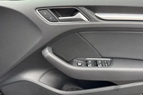 PJ68ZBN Audi A3 1.0 TFSI 30 Sport Sportback Euro 6 (s/s) 5dr Thumbnail #21