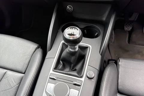 PJ68ZBN Audi A3 1.0 TFSI 30 Sport Sportback Euro 6 (s/s) 5dr Thumbnail #23