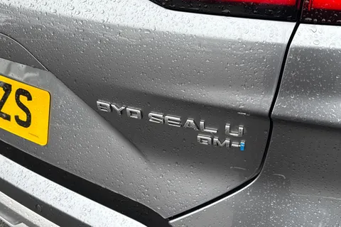 29 of 50 for BYD Seal U 1.5 DM-i 18.3kWh Boost CVT Auto Euro 6 (s/s) 5dr