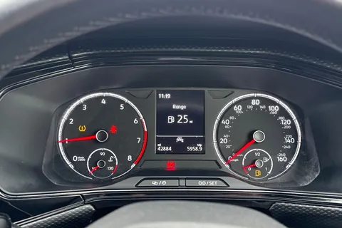 MF20PHV Volkswagen T-Cross 1.0 TSI 115 SE 5dr Thumbnail #35