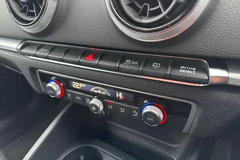 PJ68ZBN Audi A3 1.0 TFSI 30 Sport Sportback Euro 6 (s/s) 5dr Thumbnail #41