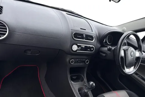 BJ67LLN MG Mg3 1.5 VTi-TECH 3Form Euro 6 (s/s) 5dr Thumbnail #14