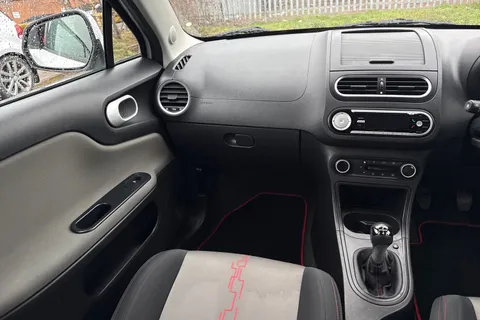 BJ67LLN MG Mg3 1.5 VTi-TECH 3Form Euro 6 (s/s) 5dr Thumbnail #19