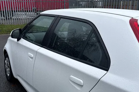 BJ67LLN MG Mg3 1.5 VTi-TECH 3Form Euro 6 (s/s) 5dr Thumbnail #24