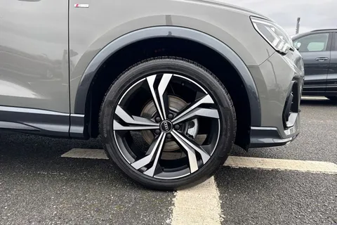  Audi Q3 2.0 TDI 35 Black Edition S Tronic Euro 6 (s/s) 5dr Thumbnail #10