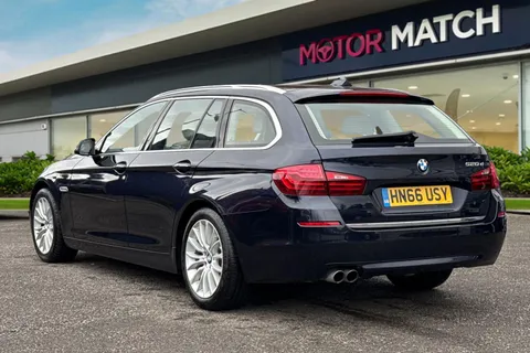 HN66USY BMW 5 Series 2.0 520d Luxury Touring Auto Euro 6 (s/s) 5dr Thumbnail #3