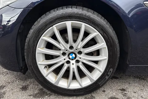 HN66USY BMW 5 Series 2.0 520d Luxury Touring Auto Euro 6 (s/s) 5dr Thumbnail #11