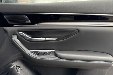 LC25BHL BYD Seal U 1.5 DM-i 26.6kWh Comfort CVT Auto Euro 6 (s/s) 5dr Thumbnail #19