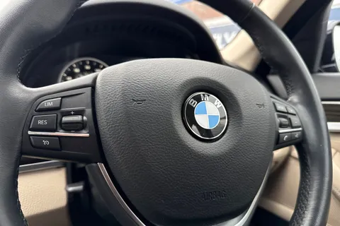 HN66USY BMW 5 Series 2.0 520d Luxury Touring Auto Euro 6 (s/s) 5dr Thumbnail #40