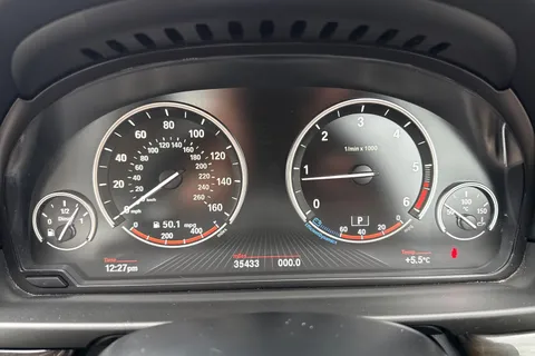 HN66USY BMW 5 Series 2.0 520d Luxury Touring Auto Euro 6 (s/s) 5dr Thumbnail #46