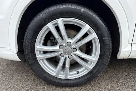 DA18EXV Audi Q3 1.4 TFSI CoD S line Edition S Tronic Euro 6 (s/s) 5dr Thumbnail #13