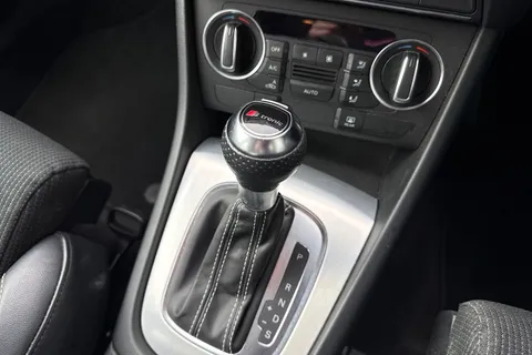 DA18EXV Audi Q3 1.4 TFSI CoD S line Edition S Tronic Euro 6 (s/s) 5dr Thumbnail #24