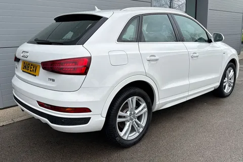 DA18EXV Audi Q3 1.4 TFSI CoD S line Edition S Tronic Euro 6 (s/s) 5dr Thumbnail #29