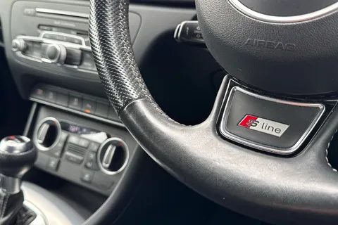 DA18EXV Audi Q3 1.4 TFSI CoD S line Edition S Tronic Euro 6 (s/s) 5dr Thumbnail #55