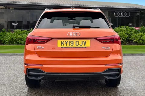 KY19OJV Audi Q3 2.0 TDI 35 S line quattro Euro 6 (s/s) 5dr Thumbnail #5