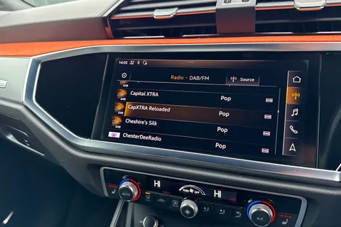 KY19OJV Audi Q3 2.0 TDI 35 S line quattro Euro 6 (s/s) 5dr Thumbnail #36