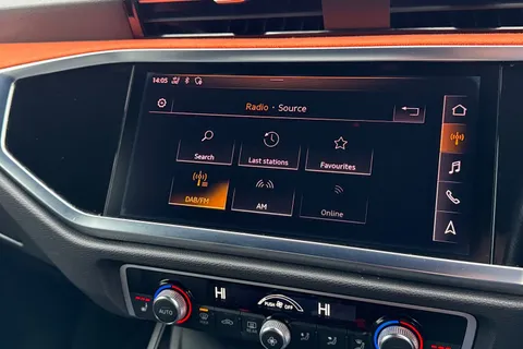 KY19OJV Audi Q3 2.0 TDI 35 S line quattro Euro 6 (s/s) 5dr Thumbnail #37