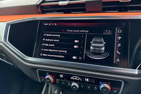 KY19OJV Audi Q3 2.0 TDI 35 S line quattro Euro 6 (s/s) 5dr Thumbnail #47