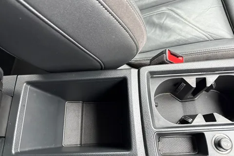 KY19OJV Audi Q3 2.0 TDI 35 S line quattro Euro 6 (s/s) 5dr Thumbnail #53