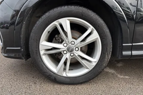 PX69YFM Audi Q3 2.0 TDI 35 S line quattro Euro 6 (s/s) 5dr Thumbnail #13