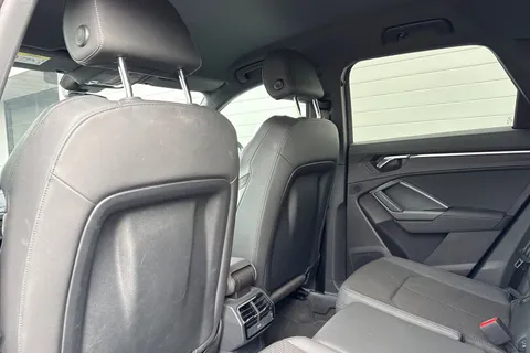 PX69YFM Audi Q3 2.0 TDI 35 S line quattro Euro 6 (s/s) 5dr Thumbnail #36