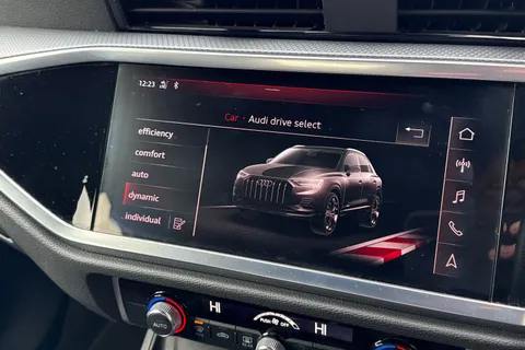 PX69YFM Audi Q3 2.0 TDI 35 S line quattro Euro 6 (s/s) 5dr Thumbnail #56