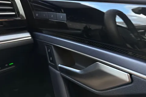 AU75NVT Volkswagen Touareg 3.0 V6 TDI 4Motion 286 Black Edition 5dr Tip Auto **TOW BAR** Thumbnail #21