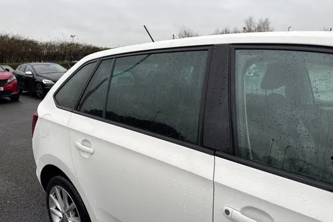 ML18EYR Škoda Rapid Spaceback 1.0 TSI SE Tech Euro 6 (s/s) 5dr Thumbnail #37