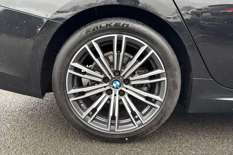 YG70VWA BMW 3 Series 2.0 320i M Sport Auto Euro 6 (s/s) 4dr Thumbnail #12