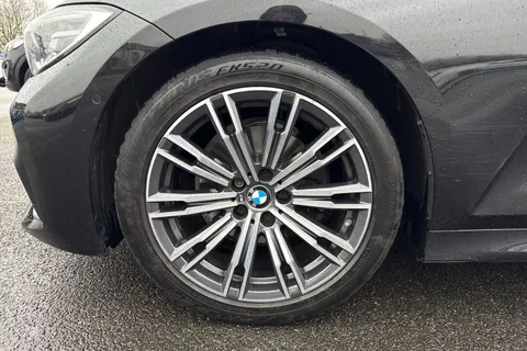 YG70VWA BMW 3 Series 2.0 320i M Sport Auto Euro 6 (s/s) 4dr Thumbnail #14