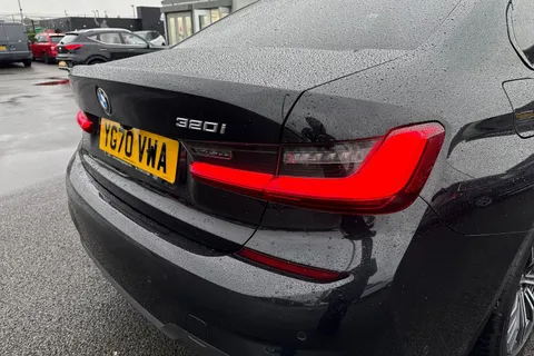 YG70VWA BMW 3 Series 2.0 320i M Sport Auto Euro 6 (s/s) 4dr Thumbnail #32