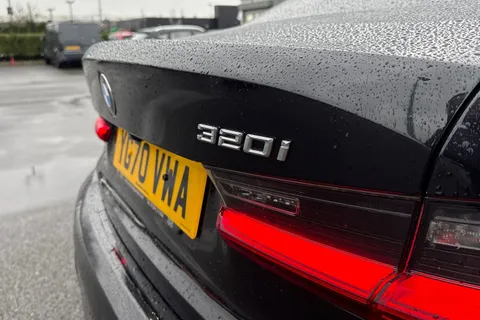 YG70VWA BMW 3 Series 2.0 320i M Sport Auto Euro 6 (s/s) 4dr Thumbnail #33