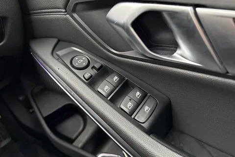 YG70VWA BMW 3 Series 2.0 320i M Sport Auto Euro 6 (s/s) 4dr Thumbnail #44