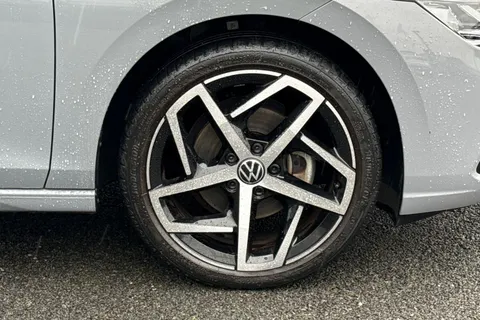PL21CYK Volkswagen Golf 1.0 eTSI MHEV Life DSG Euro 6 (s/s) 5dr Thumbnail #11