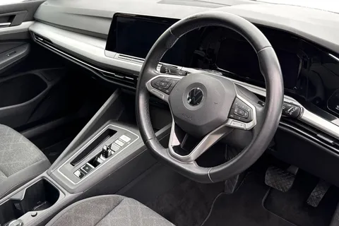 PL21CYK Volkswagen Golf 1.0 eTSI MHEV Life DSG Euro 6 (s/s) 5dr Thumbnail #15