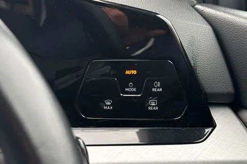 PL21CYK Volkswagen Golf 1.0 eTSI MHEV Life DSG Euro 6 (s/s) 5dr Thumbnail #34