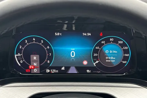 PL21CYK Volkswagen Golf 1.0 eTSI MHEV Life DSG Euro 6 (s/s) 5dr Thumbnail #35