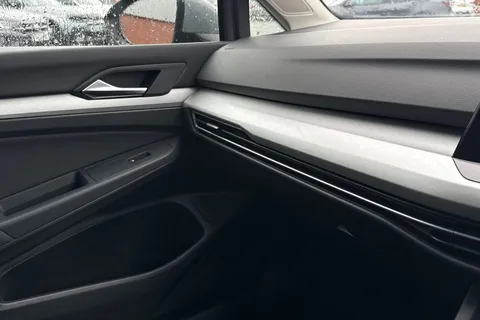 PL21CYK Volkswagen Golf 1.0 eTSI MHEV Life DSG Euro 6 (s/s) 5dr Thumbnail #42