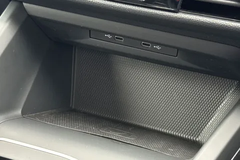 PL21CYK Volkswagen Golf 1.0 eTSI MHEV Life DSG Euro 6 (s/s) 5dr Thumbnail #44