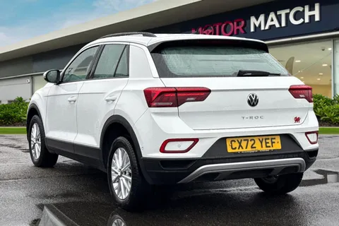 CX72YEF Volkswagen T-Roc 1.0 TSI Life Euro 6 (s/s) 5dr Thumbnail #3
