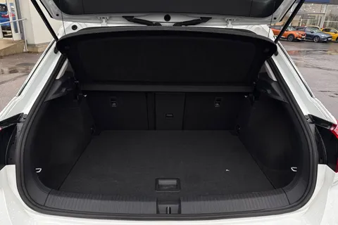 CX72YEF Volkswagen T-Roc 1.0 TSI Life Euro 6 (s/s) 5dr Thumbnail #8