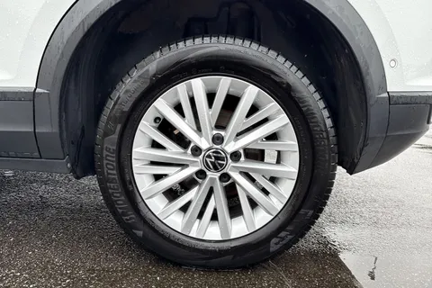 CX72YEF Volkswagen T-Roc 1.0 TSI Life Euro 6 (s/s) 5dr Thumbnail #14