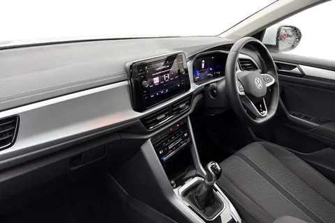 CX72YEF Volkswagen T-Roc 1.0 TSI Life Euro 6 (s/s) 5dr Thumbnail #16